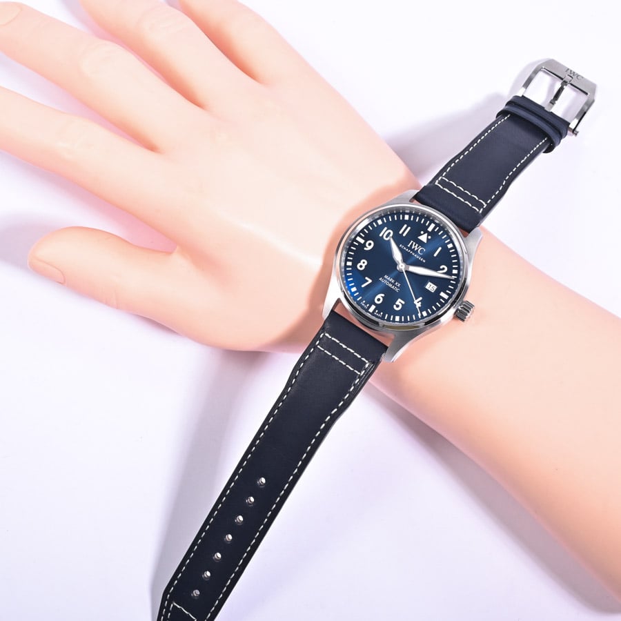 【美品】IWC パイロットウォッチ マーク XX IW328203 IW328203 ブルー IWC パイロットウォッチ マーク XX 新品 | 東京