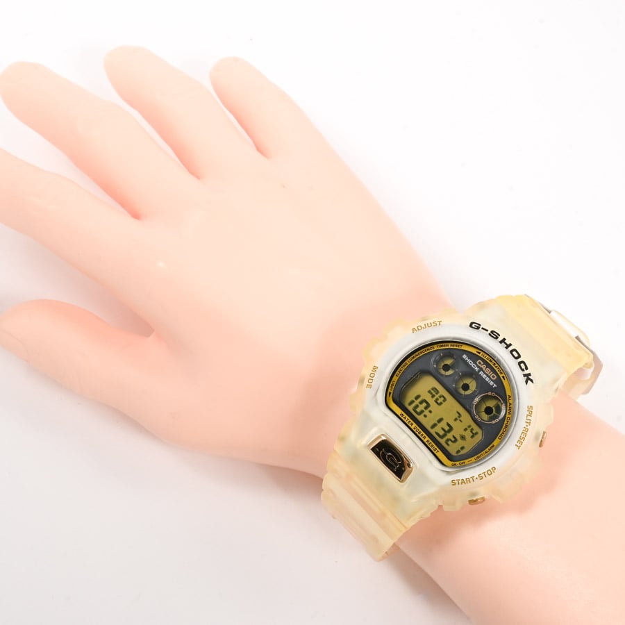 【未使用】G-SHOCK DW-6925E 25周年 グロリアスゴールド 希少 未使用】G-SHOCK DW-6925E 25周年 グロリアスゴールド 希少 ⭐激レア