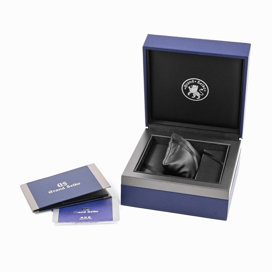 Grand Seiko ギフト箱 ホワイト 岡本時計店｜県内最大級の品揃え、長崎県長崎市のグランドセイコー