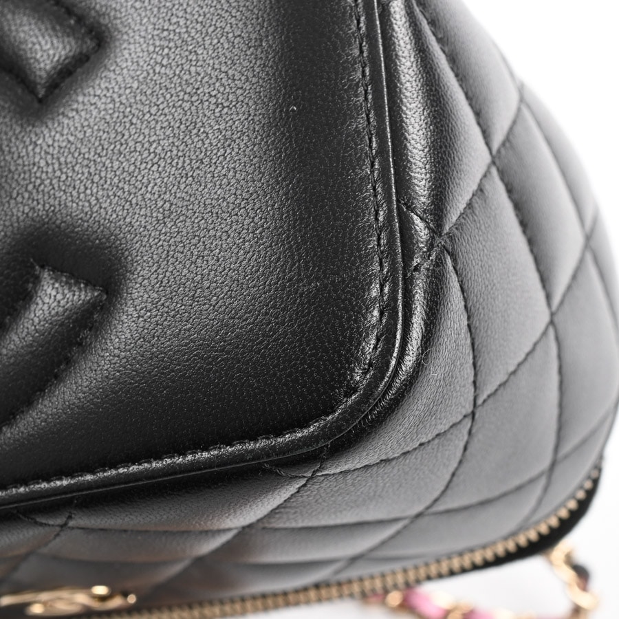 シャネル ミニヴァニティチェーンショルダーバッグ AP2199 62399 CHANEL（シャネル） ミニヴァニティチェーンショルダーバッグ