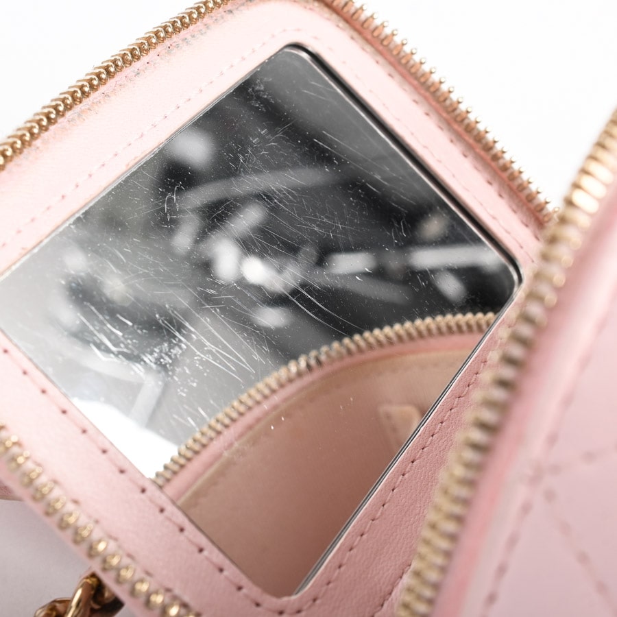 美品　CHANEL ヴァニティー　ラフィア　チェーンショルダー 楽天市場】【中古】シャネル バニティ チェーンショルダーバッグ
