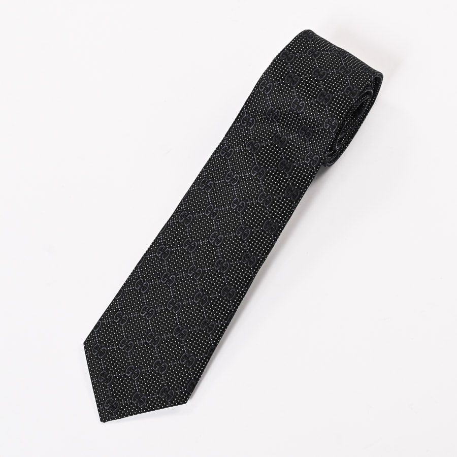 ネクタイ ブラック 全体長さ146x横幅最大7cm(実寸)
