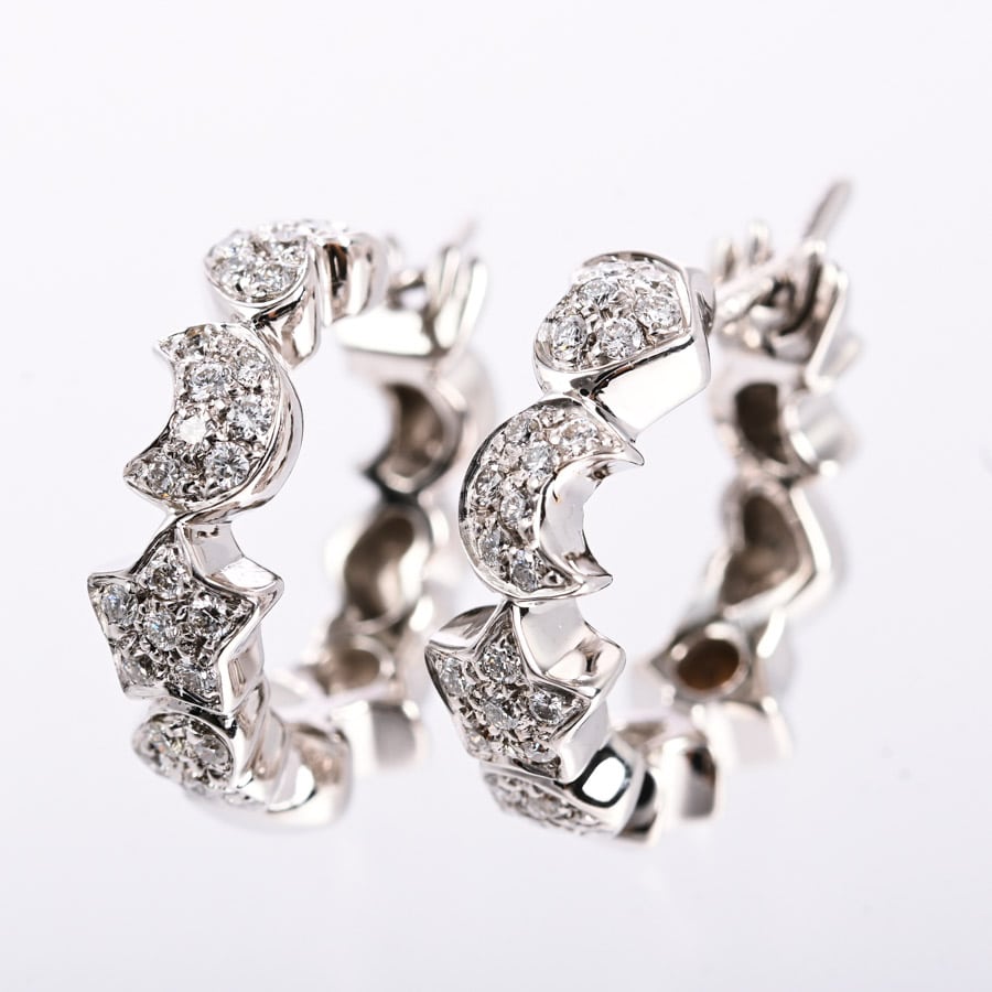 ダイヤ ピアス K18WG チャーム:約W(最大)5xH16mm