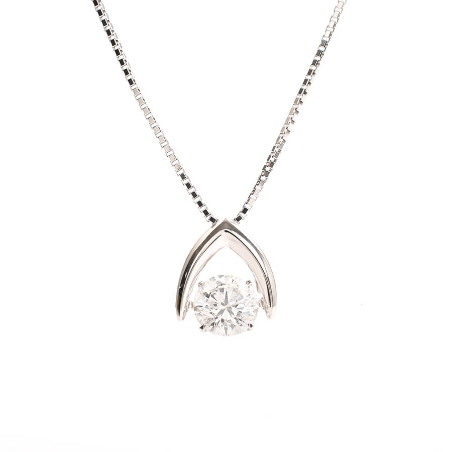 ダイヤ ネックレス チェーン最長(留め具含):約45cm/チャーム:約W10xH12mm