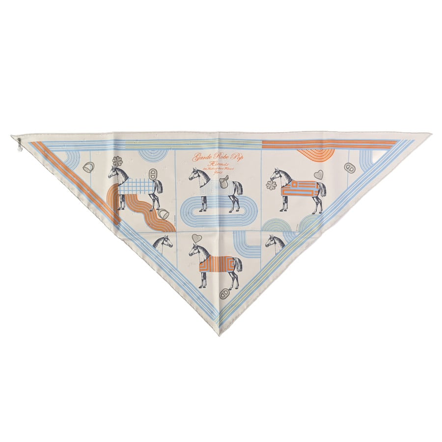 新品　タグあり　HERMES エルメス トライアングルジェアン　カシシル　カレ 定価14 8万 入手困難 極美品 エルメス トライアングルジェアン