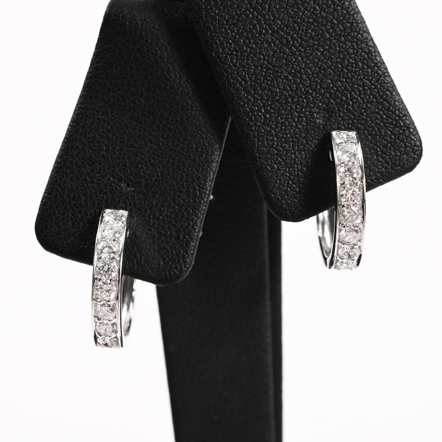 ダイヤ ピアス チャーム:約W3xH17.5mm