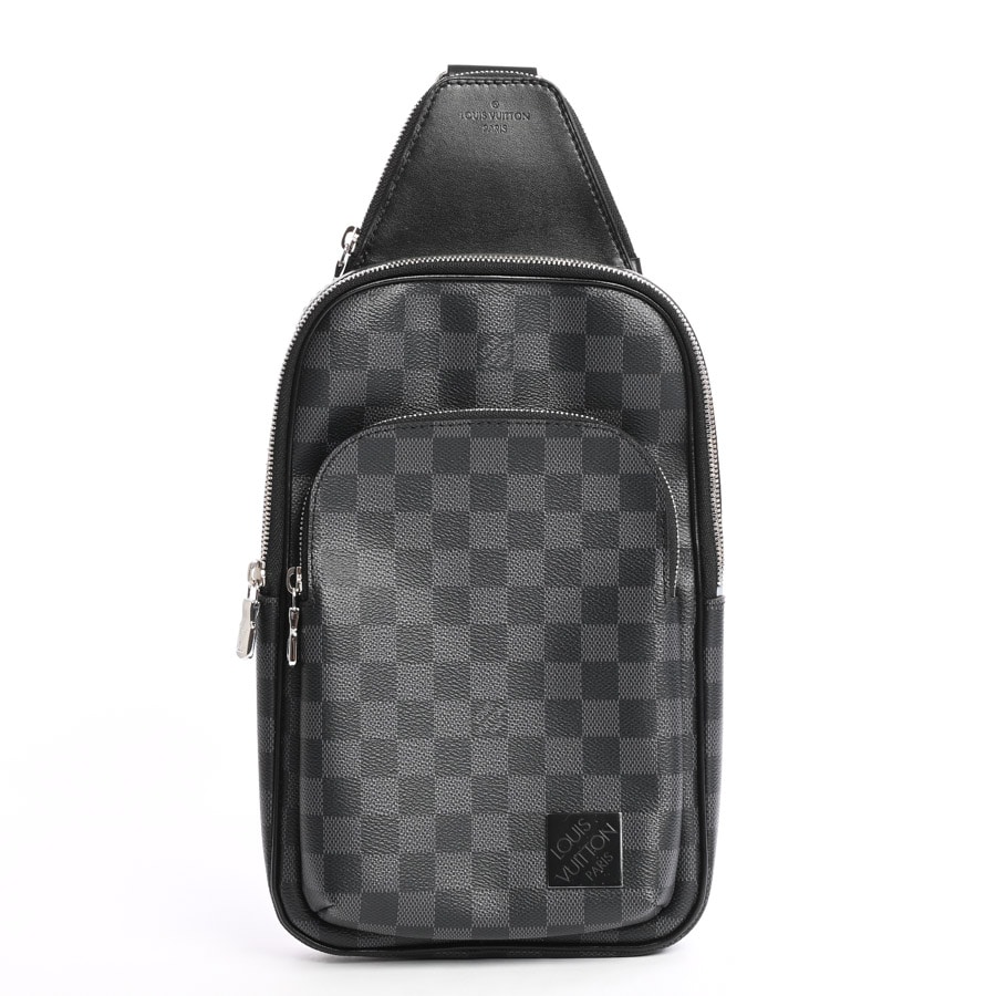 アヴェニュースリングバッグ ブラック 約W20xH31xD7cm