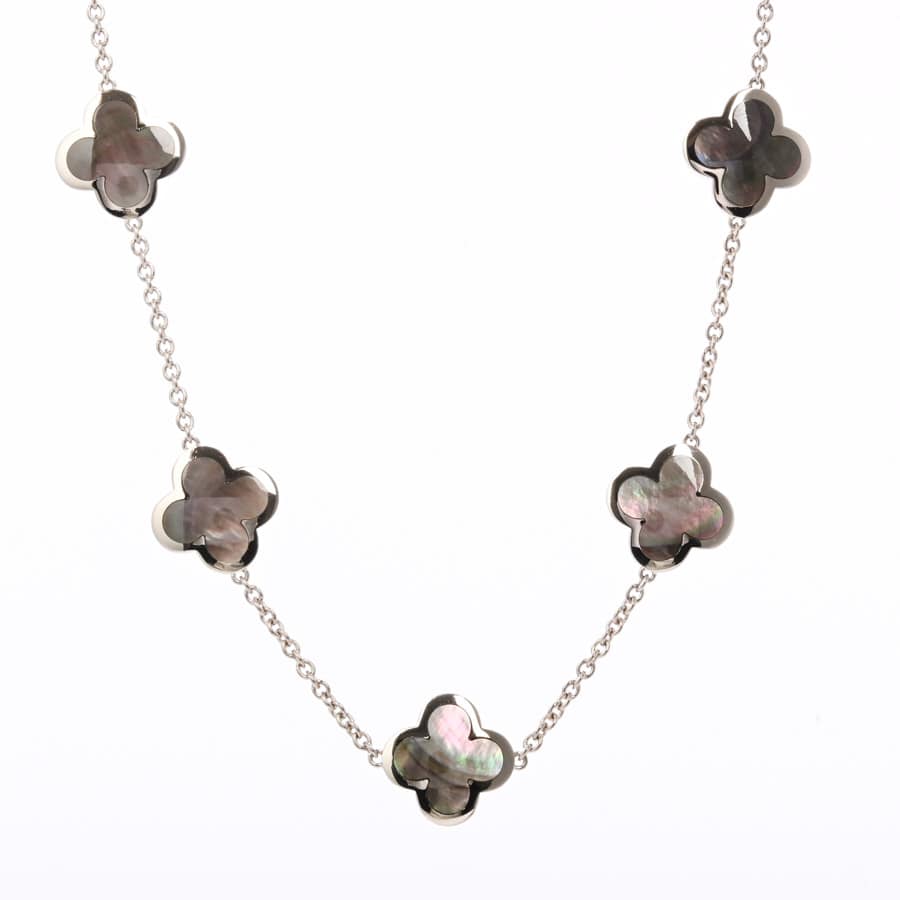 ピュアアルハンブラ チェーン長さ(留め具含):約40.5cm/チャーム:約W17xH17mm