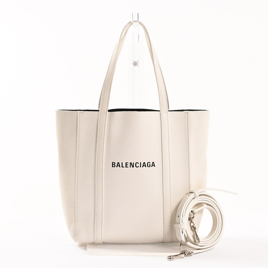 hachan.　BALENCIAGA エブリデイトート　xxs Balenciaga Everyday XXS Tote Bag | Saks Fifth Avenue
