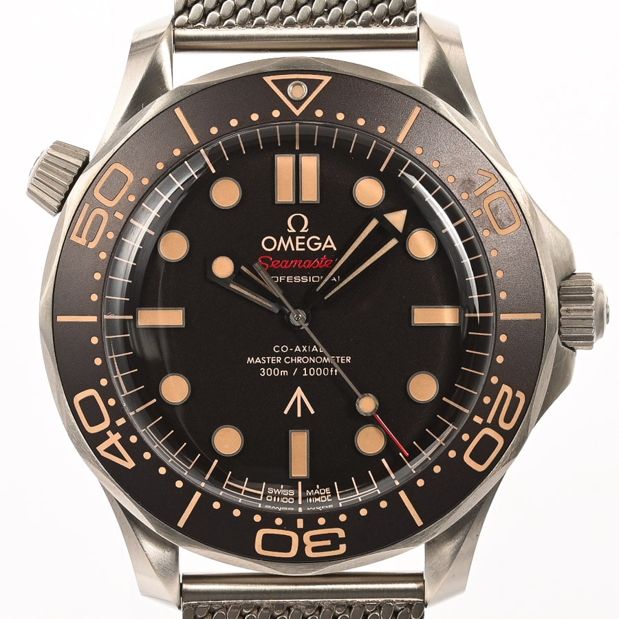 シーマスター ダイバー300M 007エディション マスタークロノメーター ブラウン ケース:約42mm