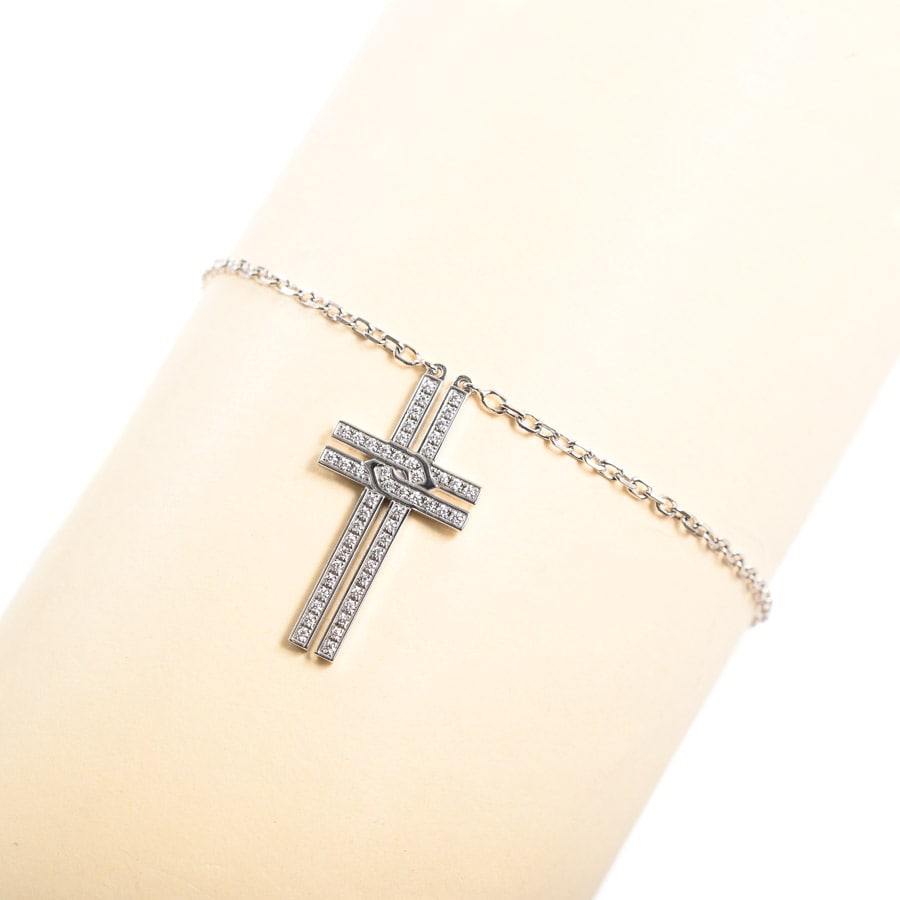 クロス チェーン長さ(留め具含):約17.5cm/チャーム:約W12xH23mm