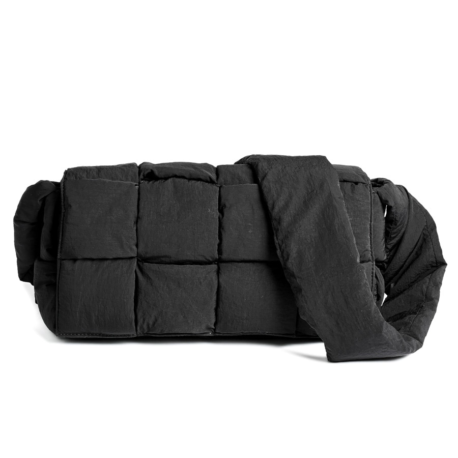 パデットテックカセットショルダー ブラック 約W29xH14xD8cm(実寸)