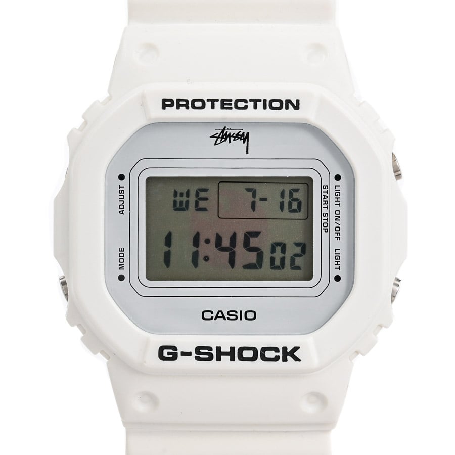 G-SHOCK  STUSSYモデル ホワイト ケース:約43mm(実寸)