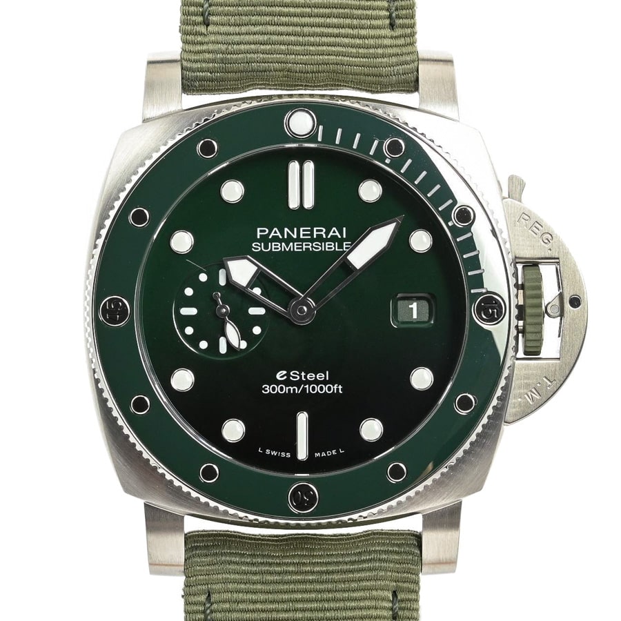 サブマーシブル クアランタクアトロ ESteel Verde Smerado グリーン ケース:約44mm