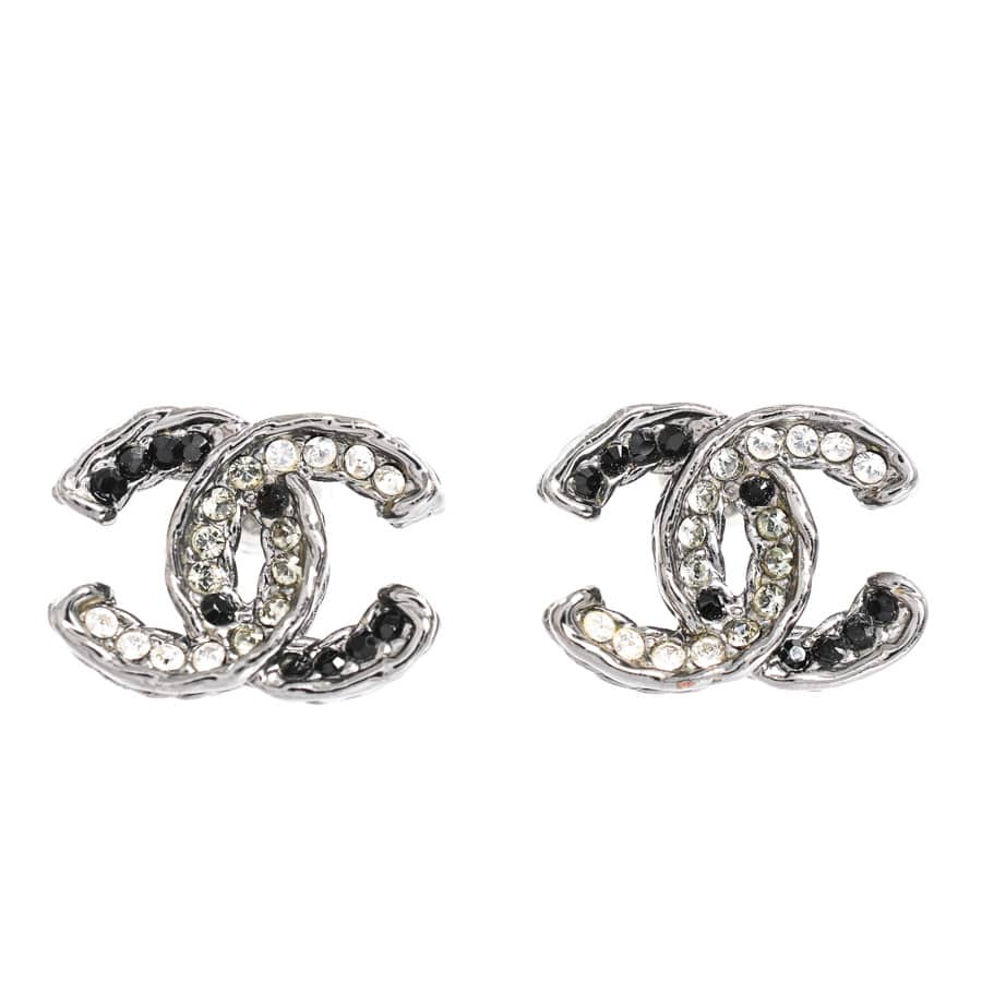 ピアス ホワイト/ブラック チャーム:約W15xH11mm