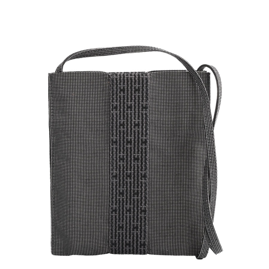 エールラインポシェット グレー 約W16.5xH19cm(実寸)