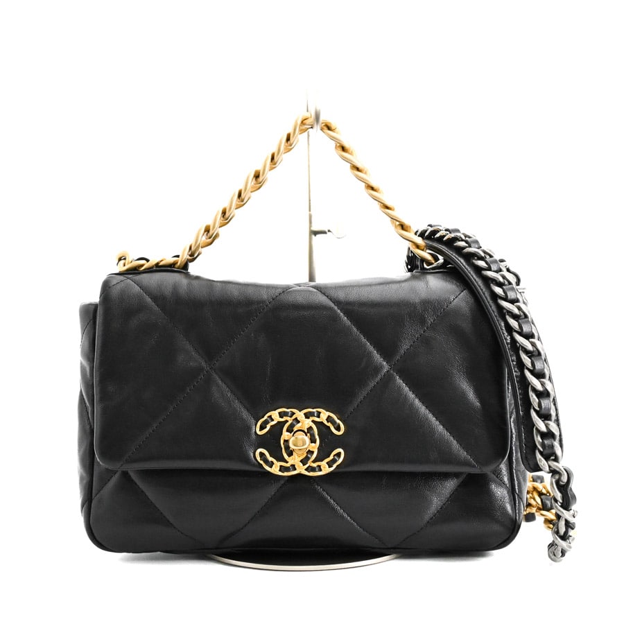 CHANEL19チェーンショルダーバッグ ブラック 約W26xH18xD7.5cm(実寸)