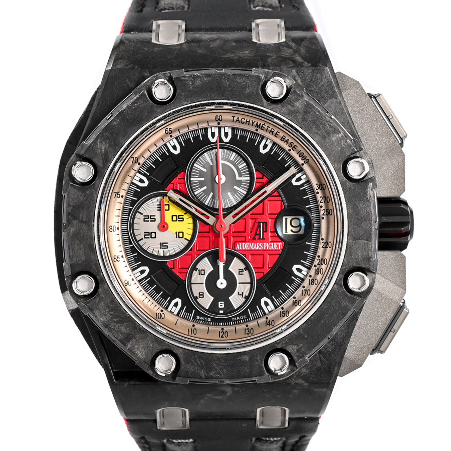 ロイヤルオーク オフショア クロノグラフ グランプリ ブラック・レッド ケース:約49mm(実寸)