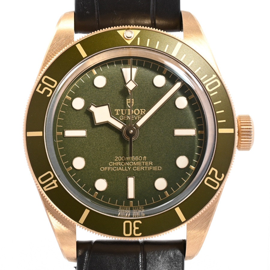 ブラックベイ fifty-eight グリーン ケース:約39mm(実寸)