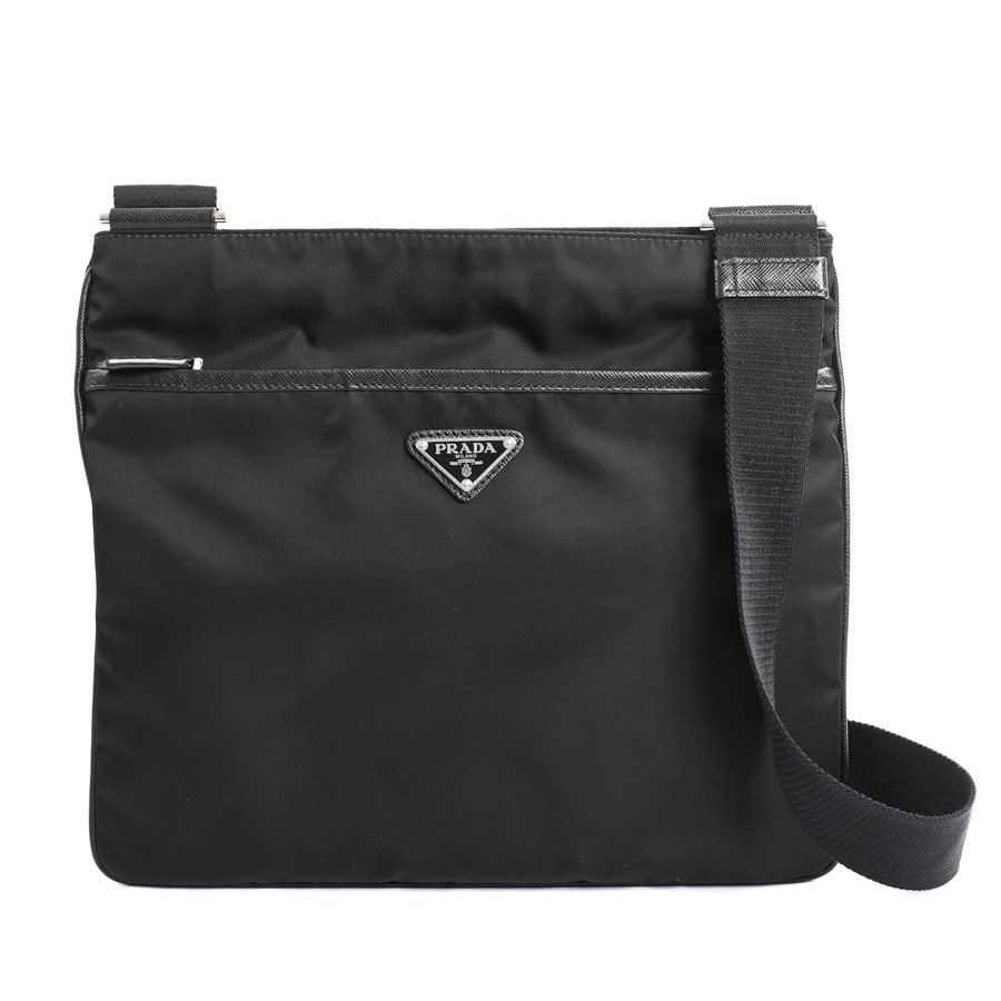 ショルダーバッグ ブラック 約W30xH26.5cm(実寸)