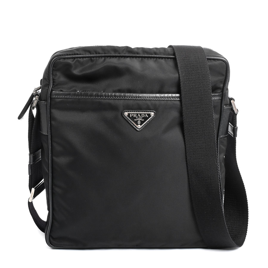 ショルダーバッグ ブラック 約W25xH26xD7.5cm(実寸)