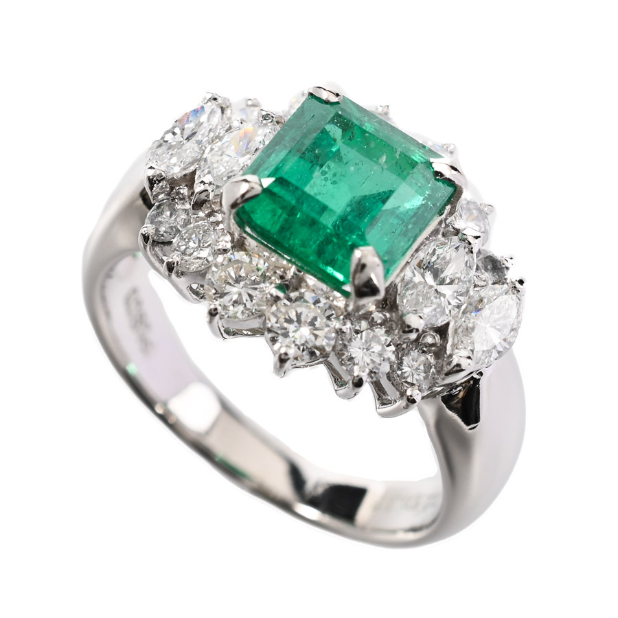 【中古A品】  ノンブランドジュエリー エメラルド リング   プラチナ900 銀座