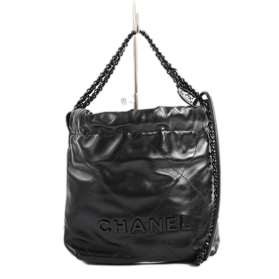 CHANEL22ミニハンドバッグ ブラック 約W17xH18.5xD6cm(実寸)