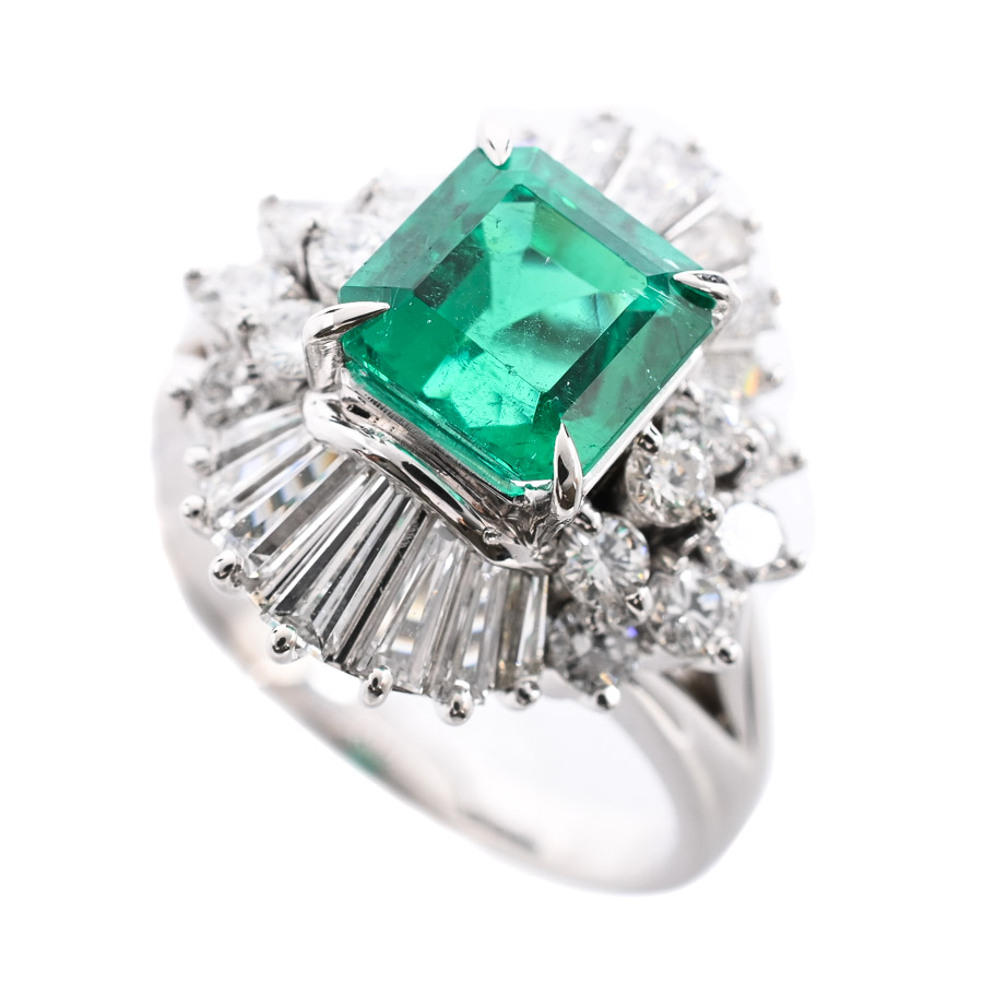 【中古A品】  ノンブランドジュエリー エメラルド リング   プラチナ900 銀座