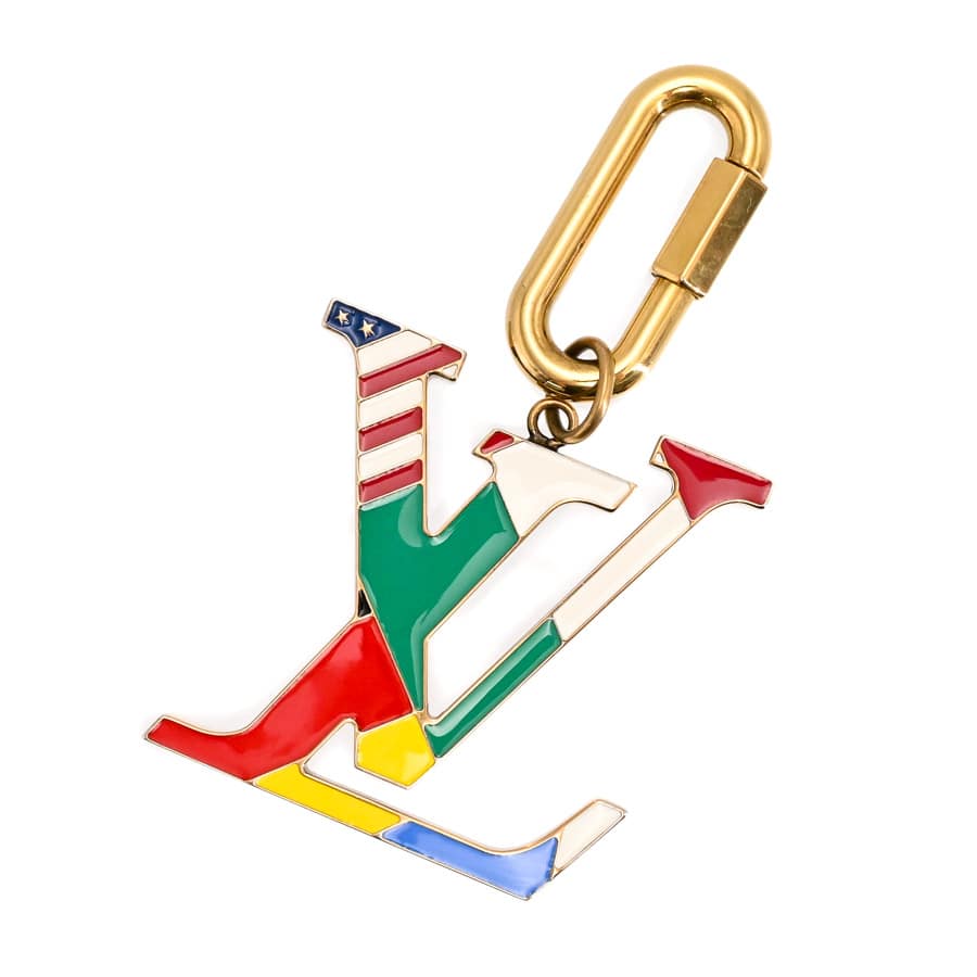 ビジューサックLVフラッグ マルチ 金具含む全長:約12cm チャーム:約W6.5xH6.5cm(実寸)
