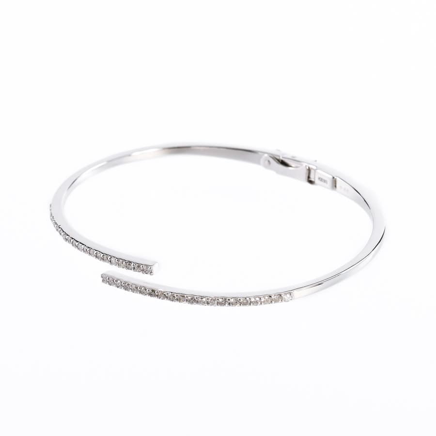 【中古A品】  ノンブランドジュエリー ダイヤ バングル   K18ホワイトゴールド 横浜関内店