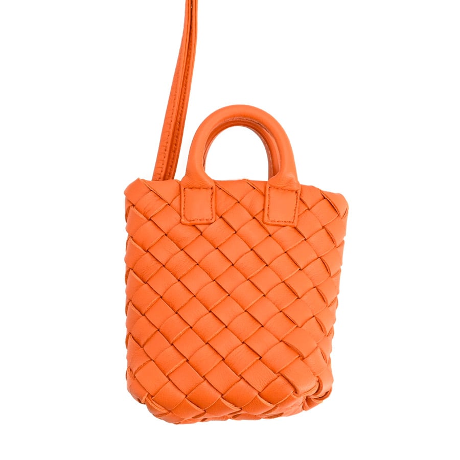 【中古A品】  ボッテガヴェネタ バックチャーム   イントレチャート 元町本店