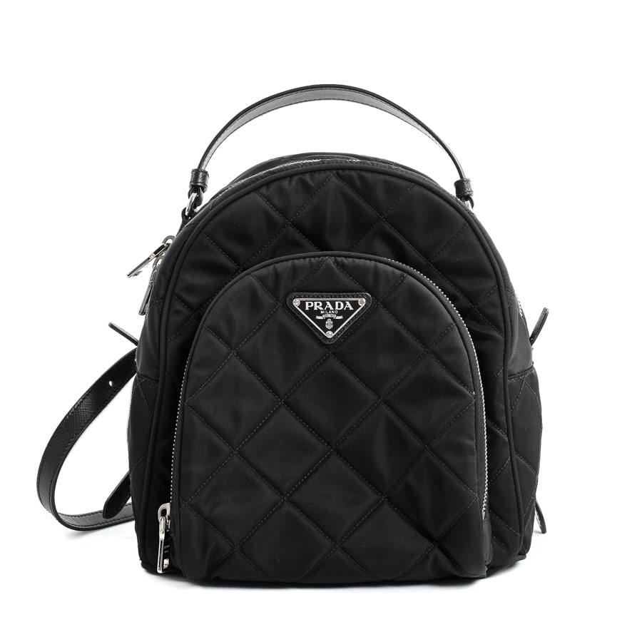 バックパック ブラック 約W22xH24xD11cm(実寸)