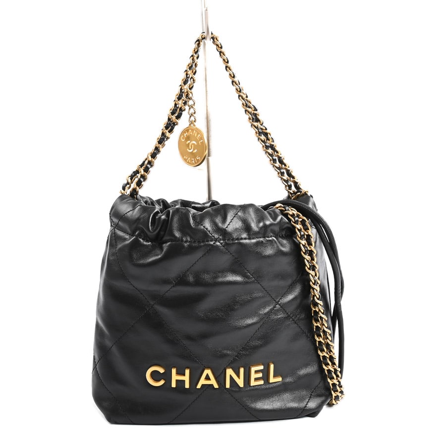 【中古A品】  シャネル CHANEL22ミニハンドバッグ CHANEL22 AS3980 カーフ 新宿歌舞伎町店
