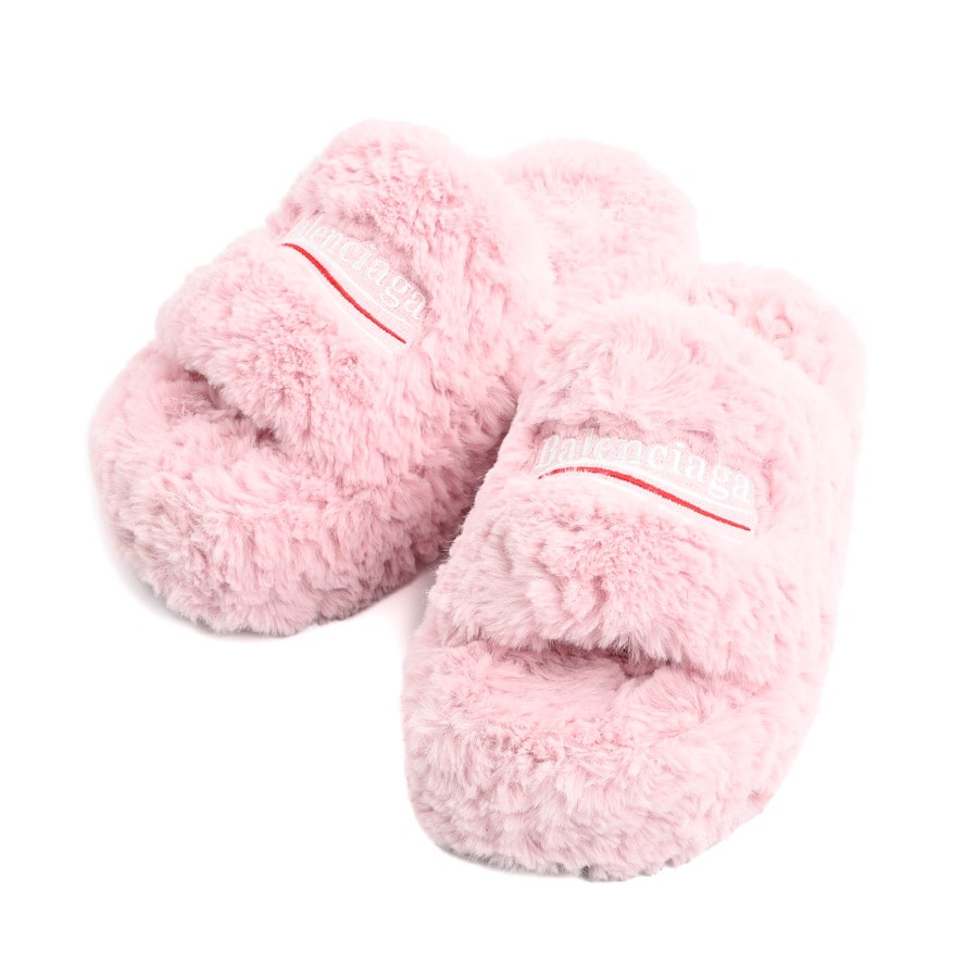 【中古A品】  バレンシアガ LOGO FURRY  762826 ファー 新宿歌舞伎町店