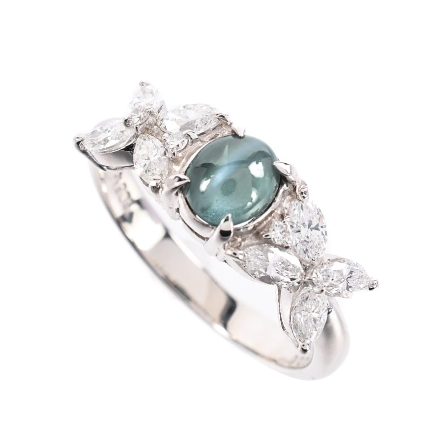 【中古A品】  ノンブランドジュエリー アレキサンドライトキャッツ リング   プラチナ900 銀座