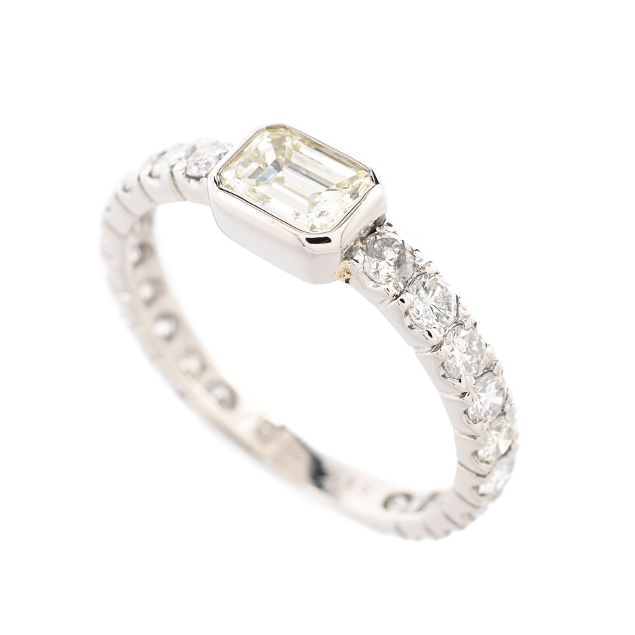 【中古A品】  ノンブランドジュエリー ダイヤ リング   プラチナ900 元町本店