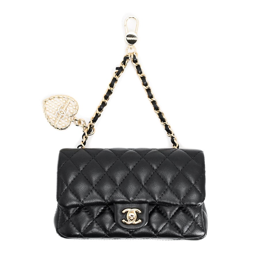 【中古A品】  シャネル ミニバッグチャーム  AP4760 ラムスキン 新宿歌舞伎町店