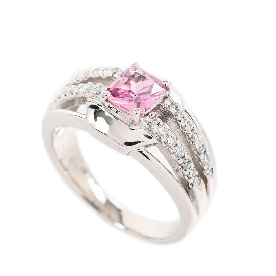 【中古A品】  ノンブランドジュエリー ピンクサファイア リング   プラチナ900 横浜関内店