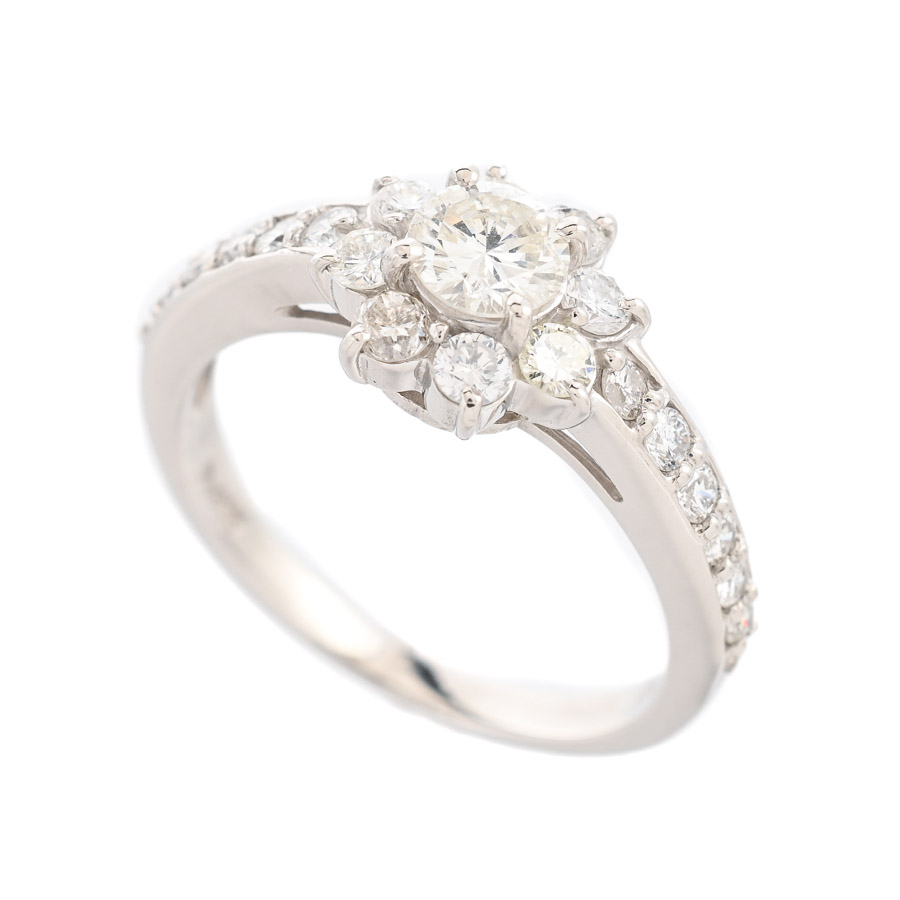 【中古A品】  ノンブランドジュエリー ダイヤ リング   プラチナ900 横浜関内店