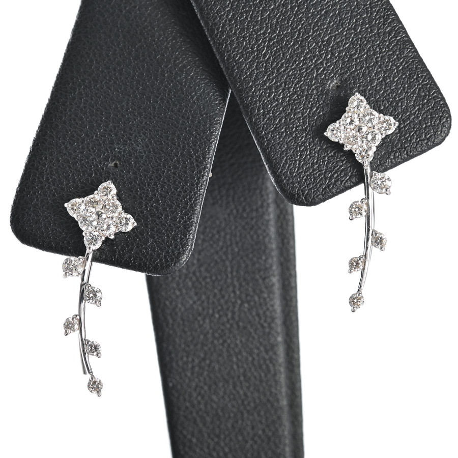 【中古A品】  ノンブランドジュエリー ダイヤ ピアス   K18ホワイトゴールド 元町本店