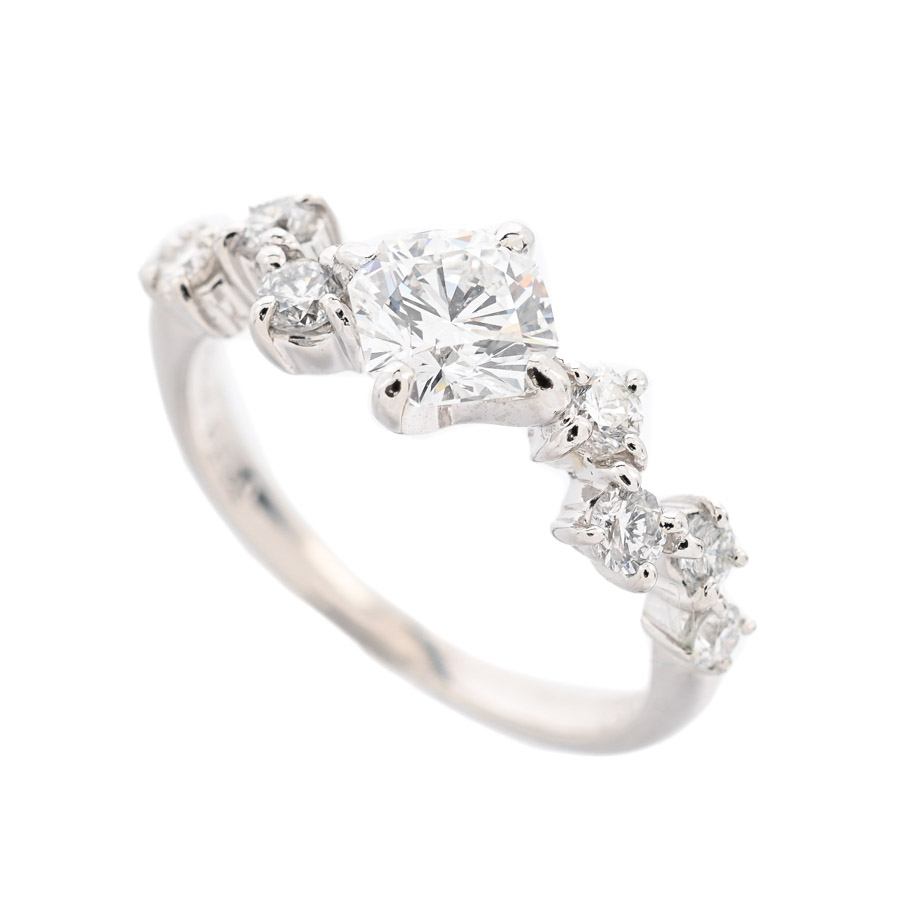 【中古A品】  ノンブランドジュエリー ダイヤ リング   プラチナ900 横浜関内店