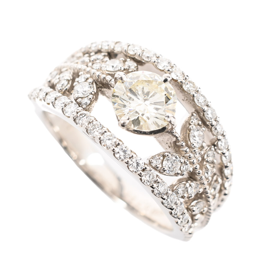 【中古A品】  ノンブランドジュエリー ダイヤ リング   プラチナ900 横浜関内店