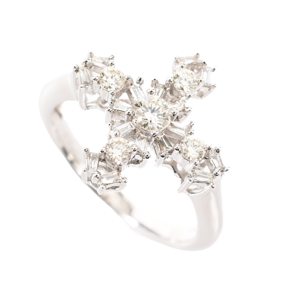 【中古A品】  ノンブランドジュエリー ダイヤ リング   K18ホワイトゴールド 横浜関内店