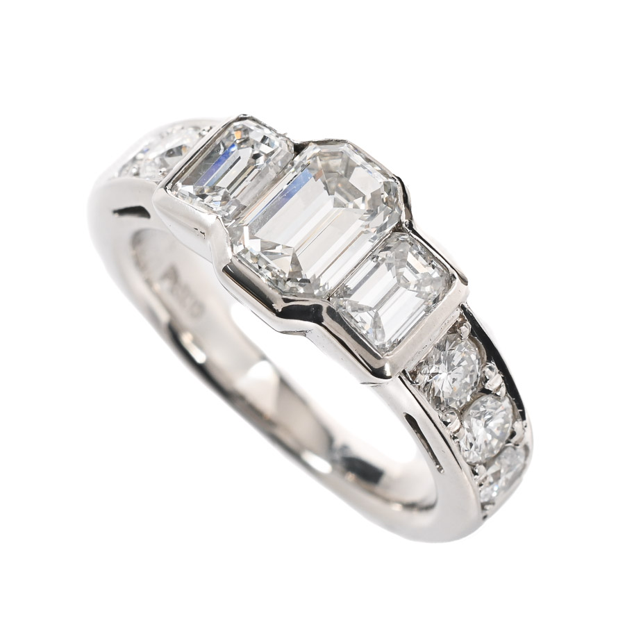 【中古A品】  ノンブランドジュエリー ダイヤ リング   プラチナ900 銀座