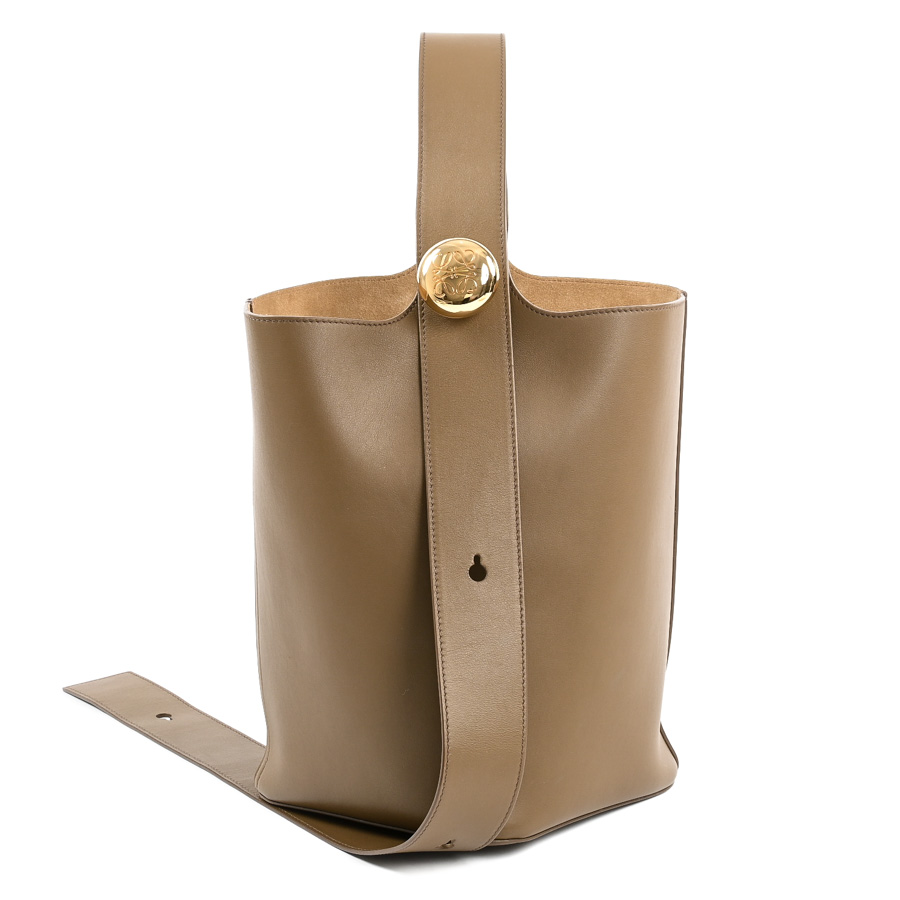 【中古A品】  ロエベ ペブルバケトッバッグミディアム  AANBBBWX01 カーフ 元町本店