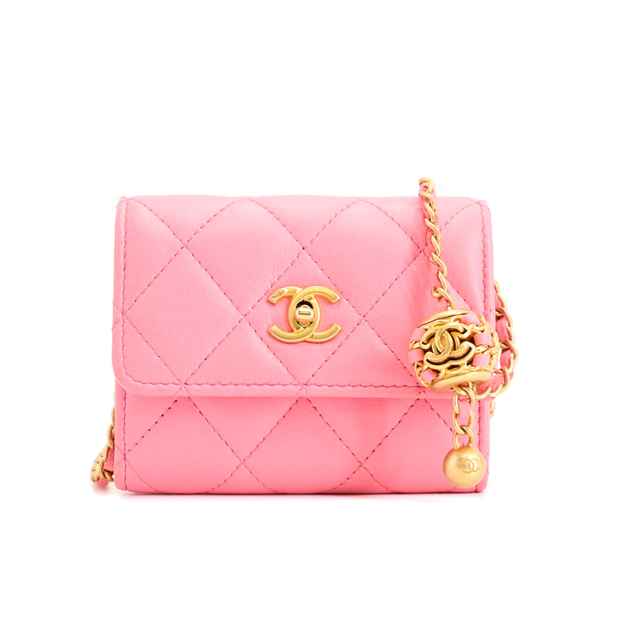 【中古A品】  シャネル チェーンクラッチカードケース  AP2704 ラムスキン 元町本店