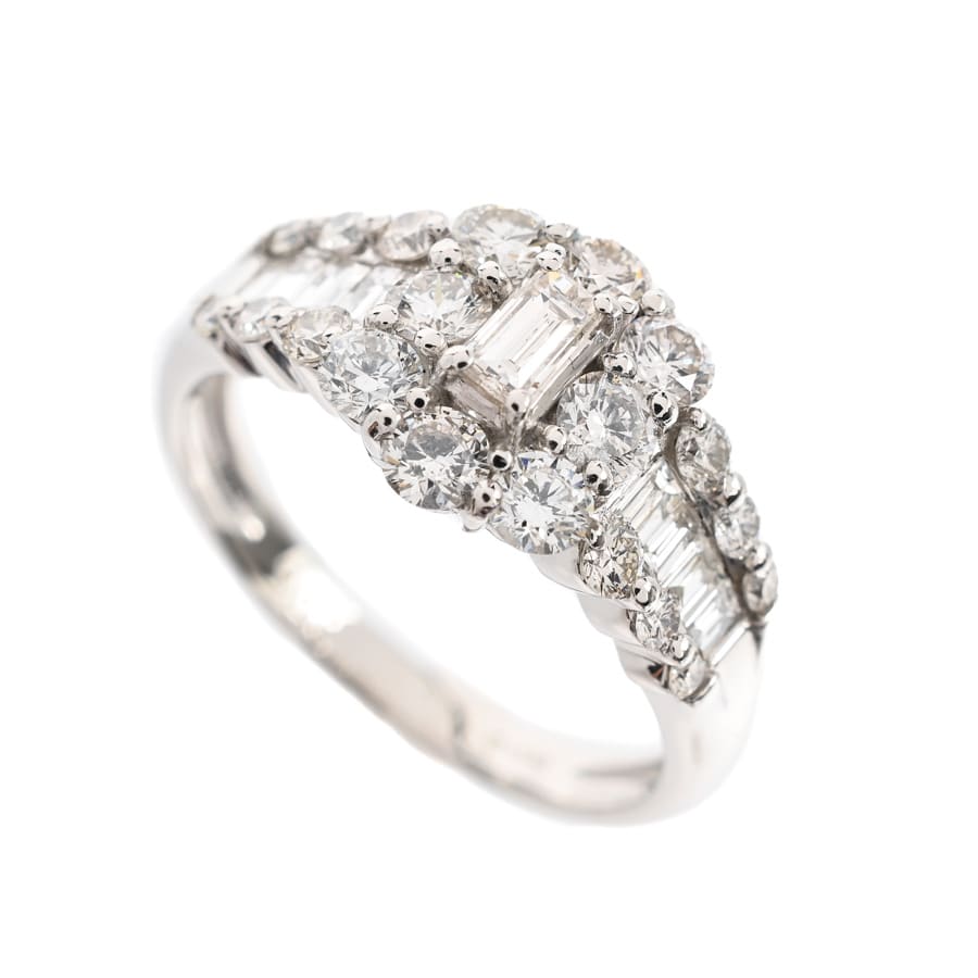 【中古A品】  ノンブランドジュエリー ダイヤ リング   プラチナ900 元町本店