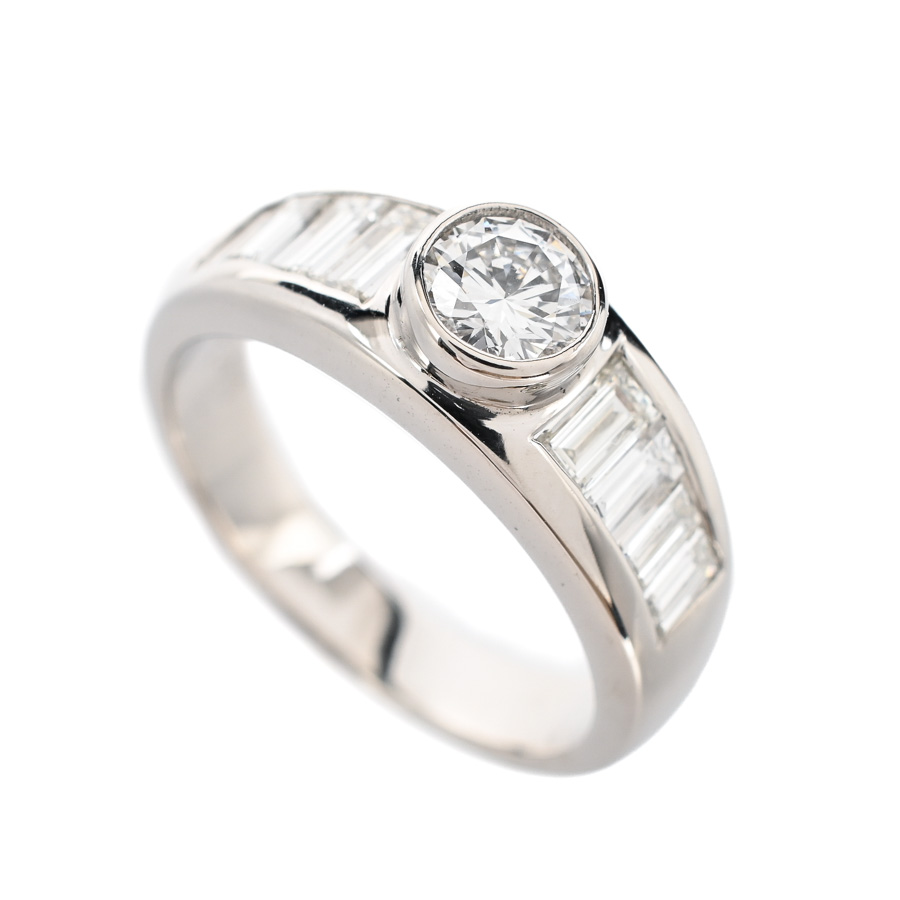 【中古A品】  ノンブランドジュエリー ダイヤ リング   プラチナ900 横浜関内店