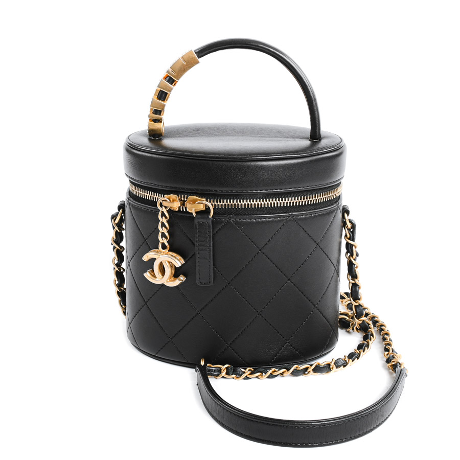 【中古A品】  シャネル ヴァニティチェーンショルダーバッグ  AS2061 ラムスキン THE YOKOHAMA FRONT