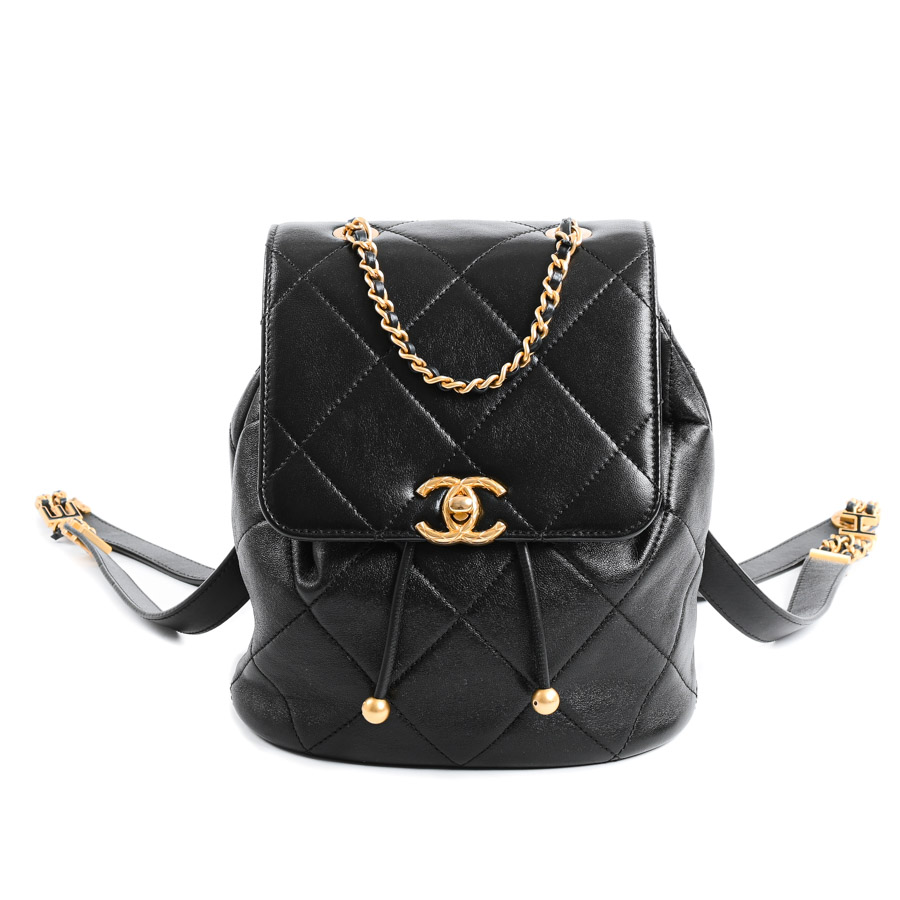 【中古A品】  シャネル CHANEL19バックパック  AS4866 ラムスキン 新宿歌舞伎町店